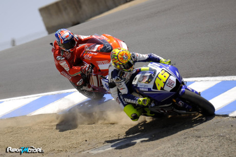 Rossi vs Stoner - Laguna Seca 2010