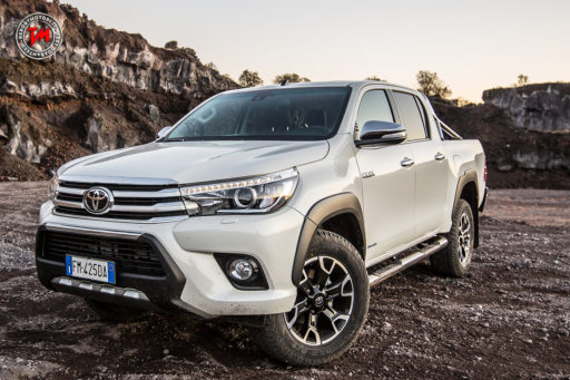 Toyota Hilux Invincible50