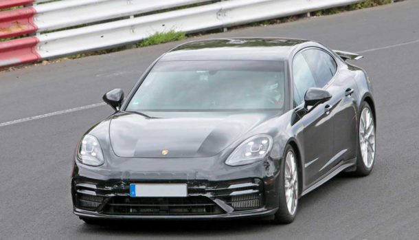 Porsche Panamera 2021