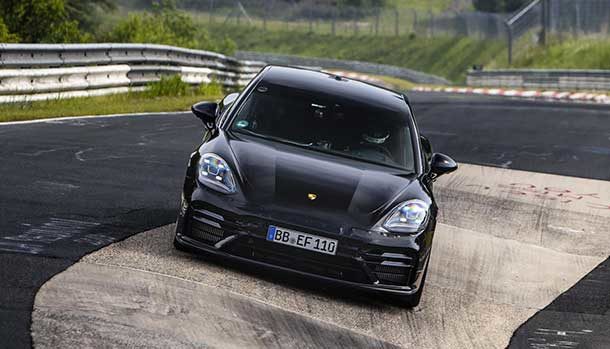 Porsche Panamera Turbo 2021