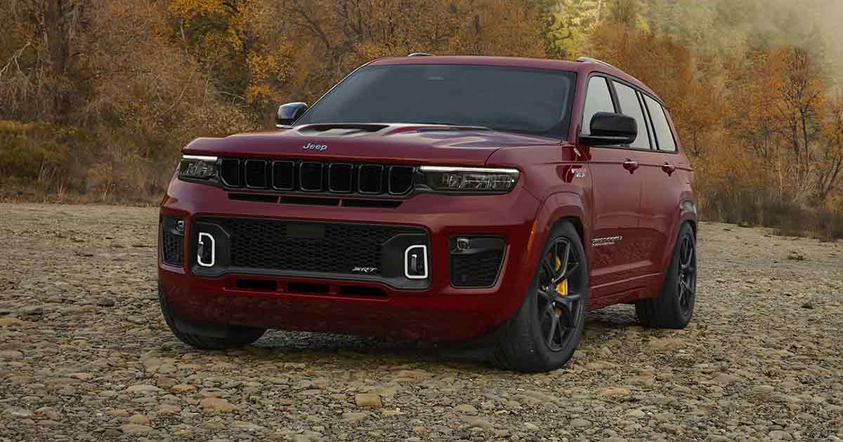 Jeep Grand Cherokee SRT Trackhawk 2022 Render ReportMotori.it