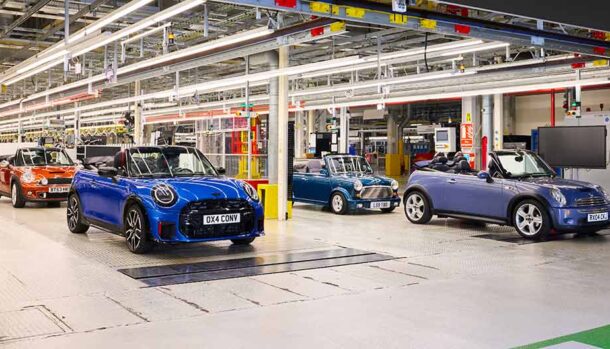 La MINI Cooper Cabrio torna allo stabilimento di Oxford