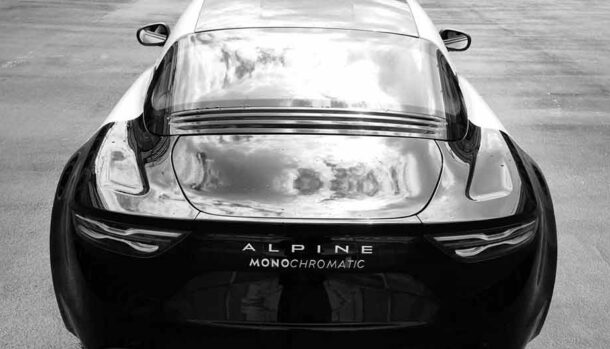 Monochromatic Alpine x Mathieu Cesar: un'A110 in bianco e nero