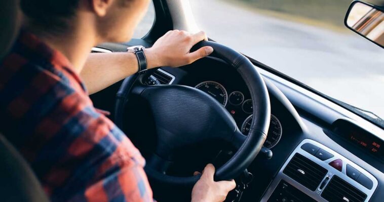 Scegliere il noleggio auto per un weekend fuori porta